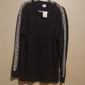 Urban Outfitters Black Long Sleeve Tee with White Pattern